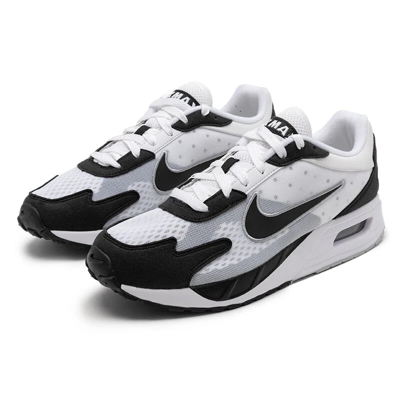 NIKE AIR MAX SOLO