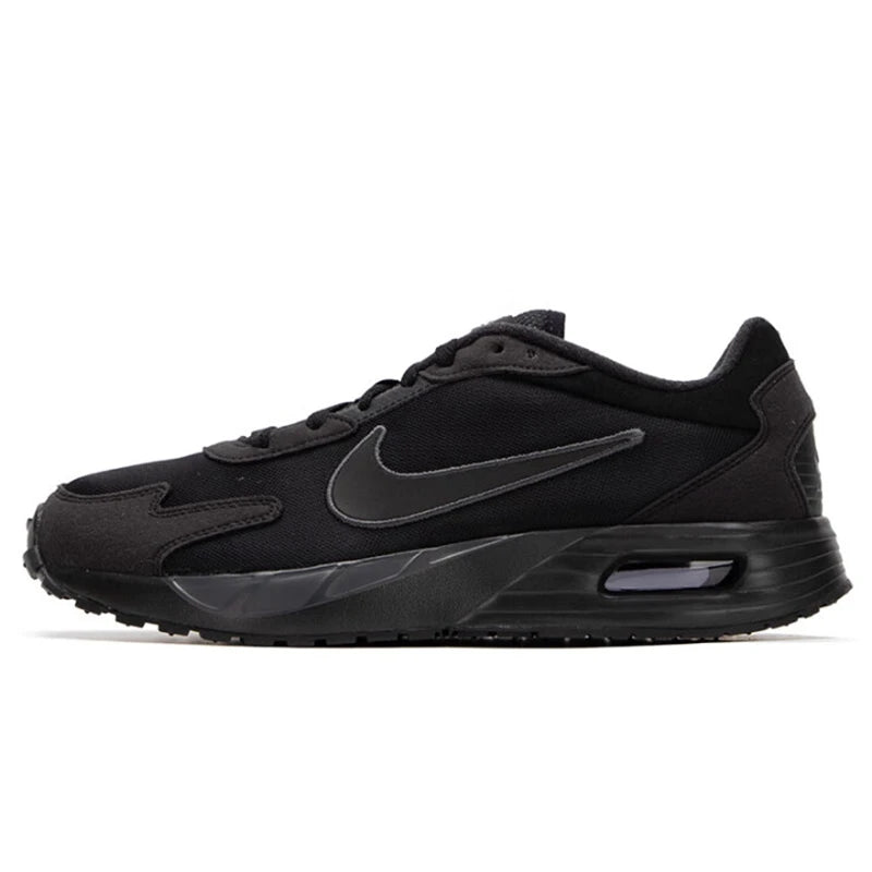 NIKE AIR MAX SOLO