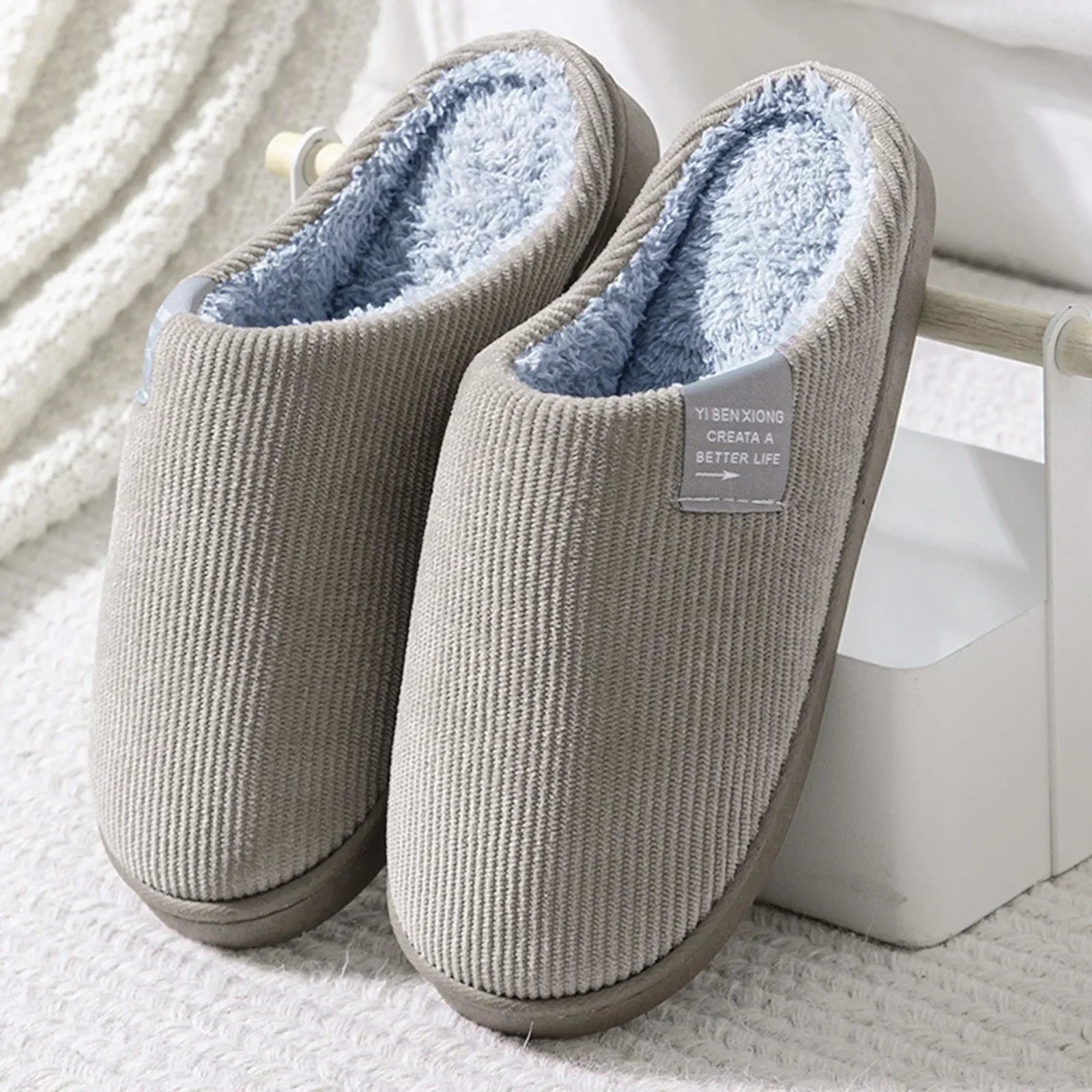Plüschige, weiche, wärmeisolierte Hausschuhe – rutschfeste Winter-Flats für drinnen
